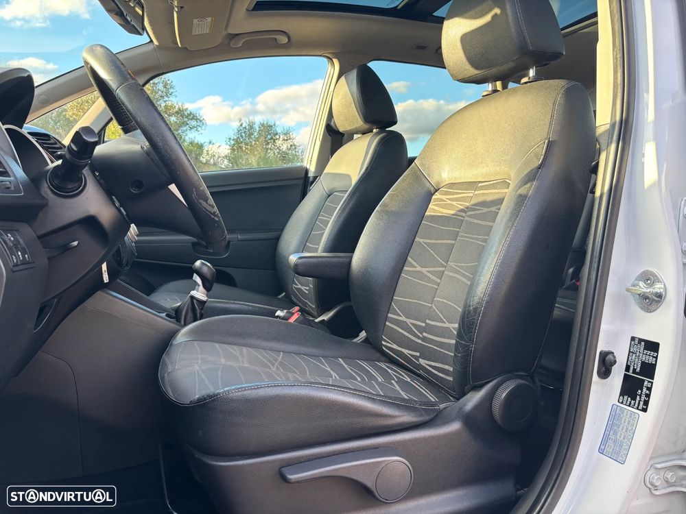 Kia Venga 1.4 CRDi TX ISG - 6