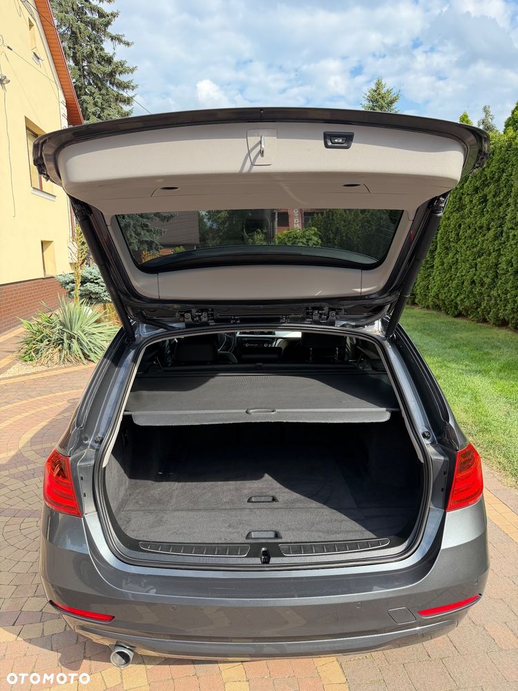 BMW Seria 3 320d Efficient Dynamics Edition Luxury Line - 25