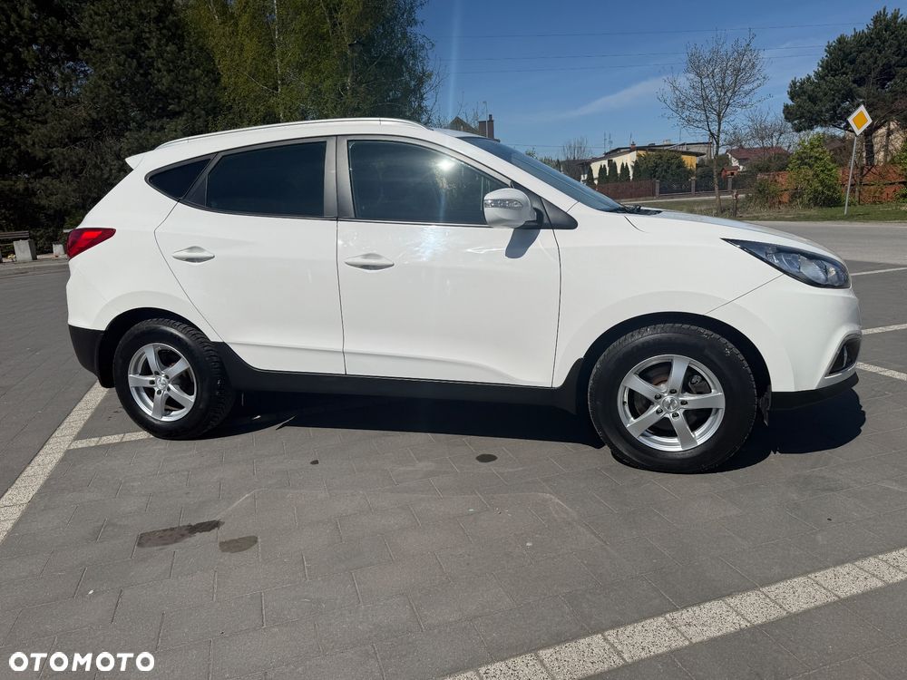Hyundai ix35 1.6 2WD UEFA EURO 2012 Edition - 28