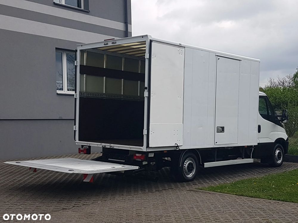 Iveco 35S15 WINDA 8EP KONTENER 4,22x2,11x2,14 DAILY KLIMA KRAJOWY 3,0 - 6