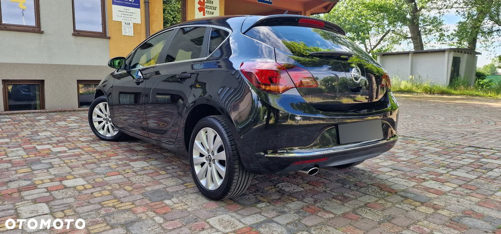 Opel Astra 1.4 Turbo Cosmo - 21