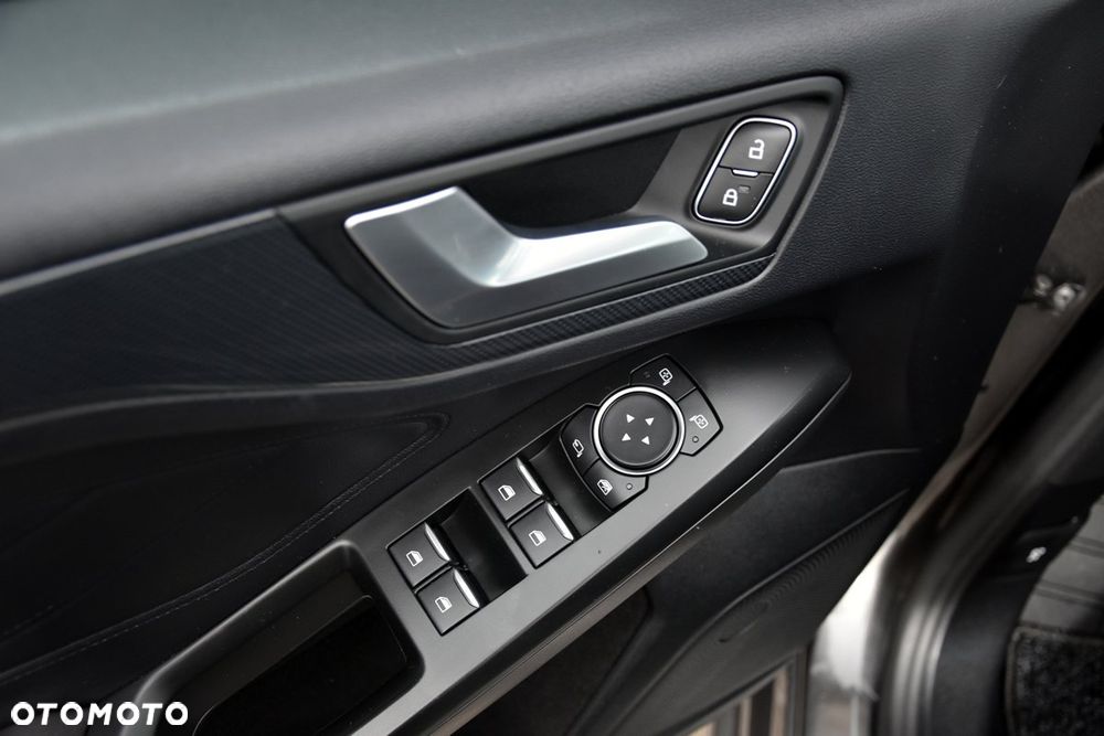 Ford Focus 1.5 EcoBlue STart-Stopp-System ST-LINE - 16