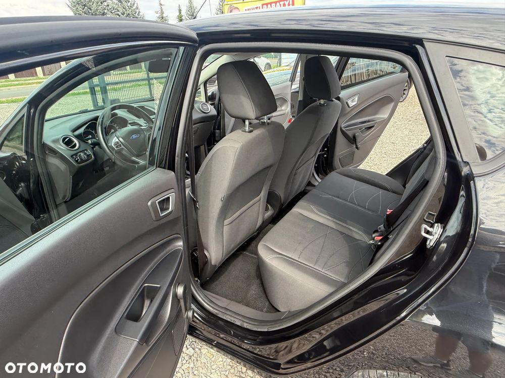 Ford Fiesta 1.25 Silver X - 25