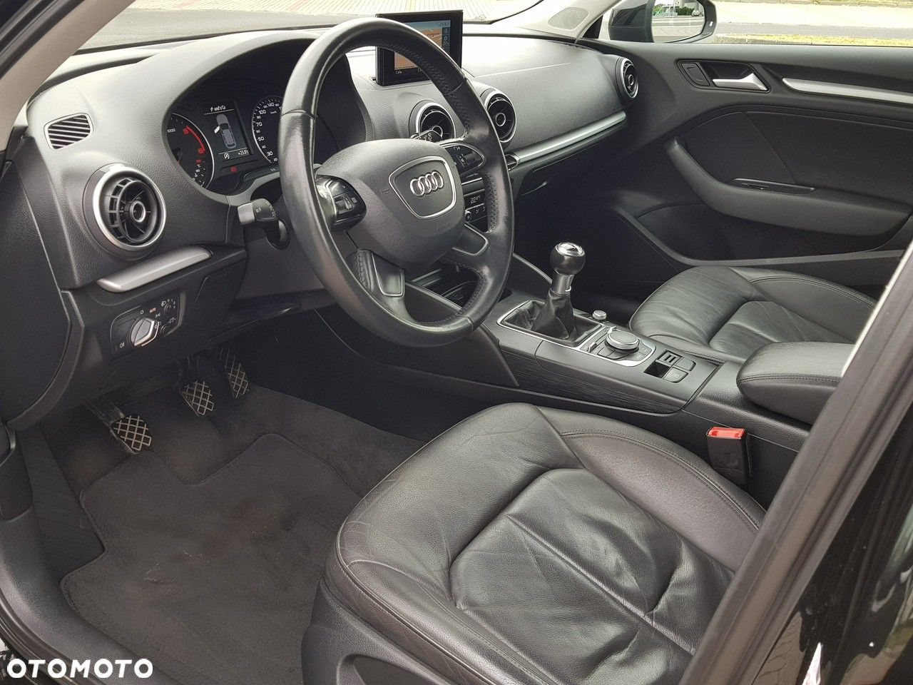 Audi A3 1.6 TDI Sportback ultra Attraction - 10