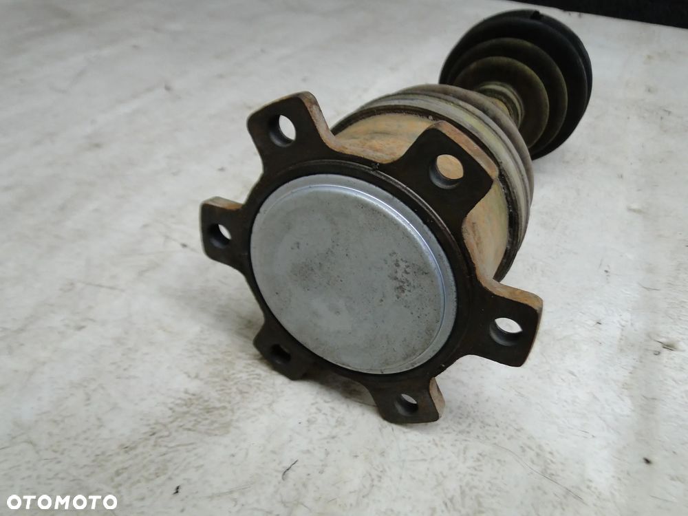 SSANGYONG KORANDO II 2 PÓŁOŚ PÓŁOŚKA PRAWA PRZÓD PRZEDNIA  2.9TD - 5