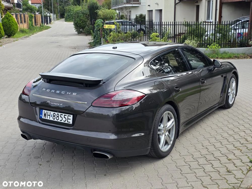 Porsche Panamera 4 PDK - 6