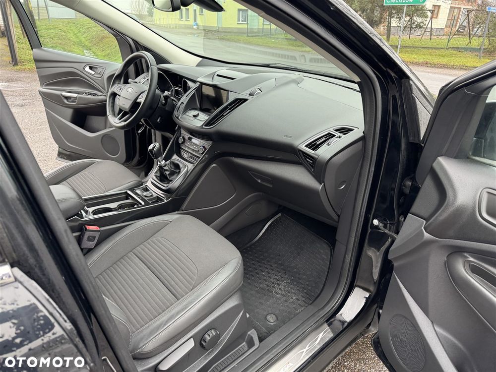 Ford Kuga 1.5 EcoBoost 2x4 Business Edition - 17