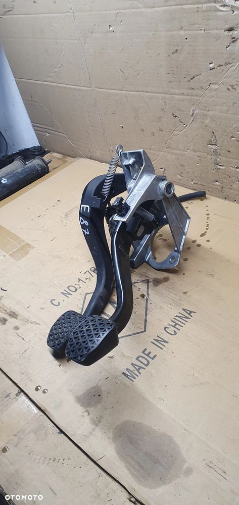 Pedał sprzęgła hamulca BMW I E87 6761310 - 2