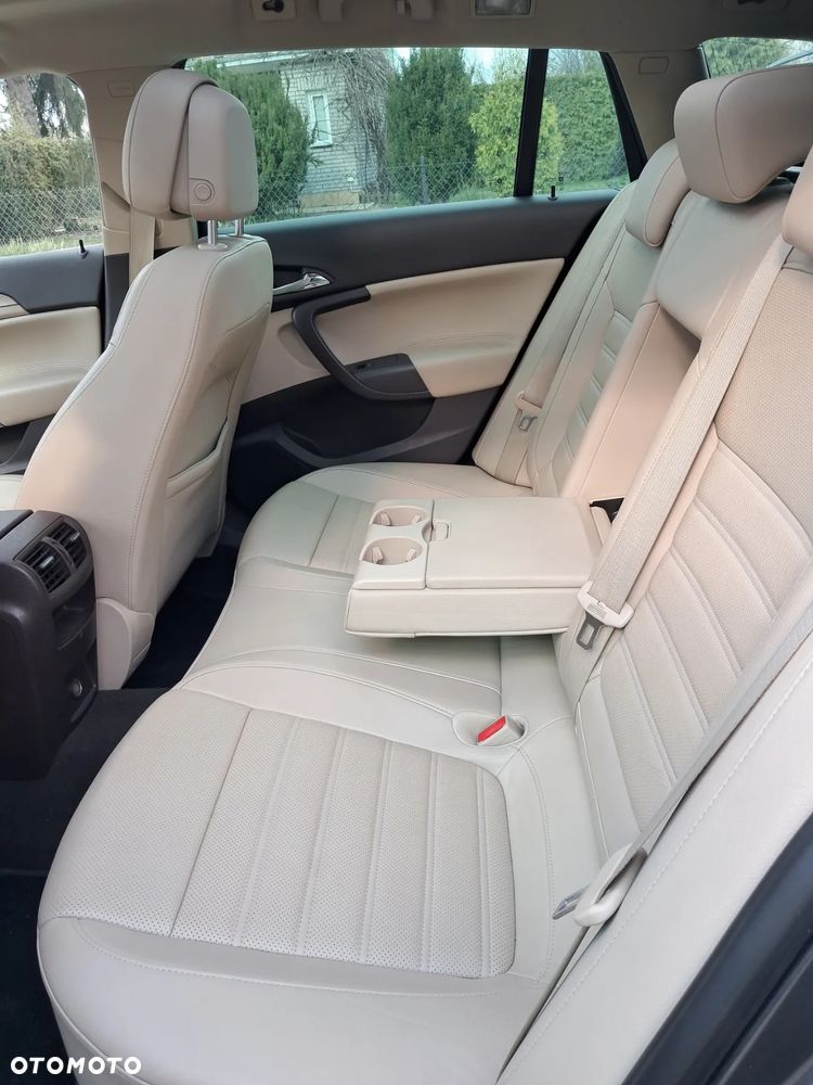 Opel Insignia 2.0 CDTI Sports Tourer - 5