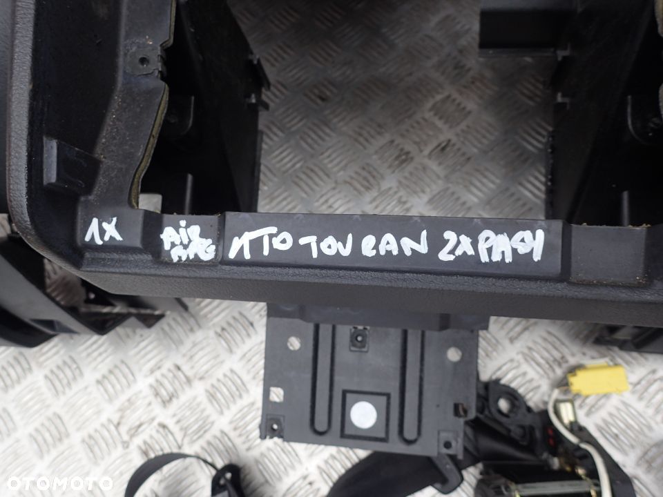 KOKPIT DESKA ROZDZIELCZA SCHOWEK 2XPASY KOMPLETNY VW TOURAN 1T0 LIFT - 8