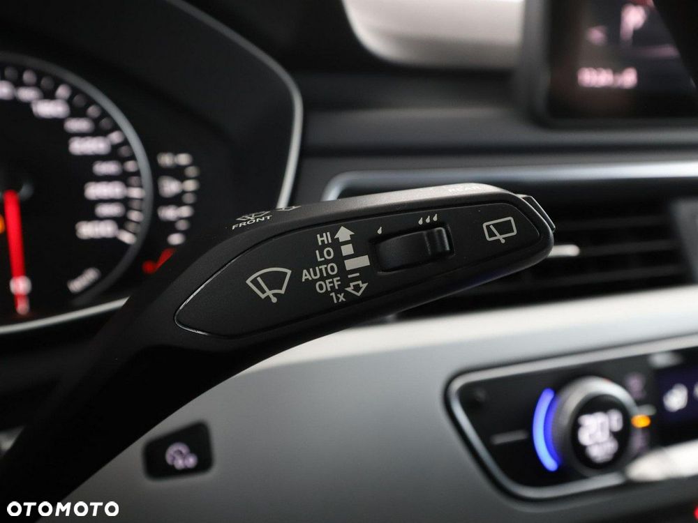 Audi A4 Avant 2.0 TDI S tronic - 34