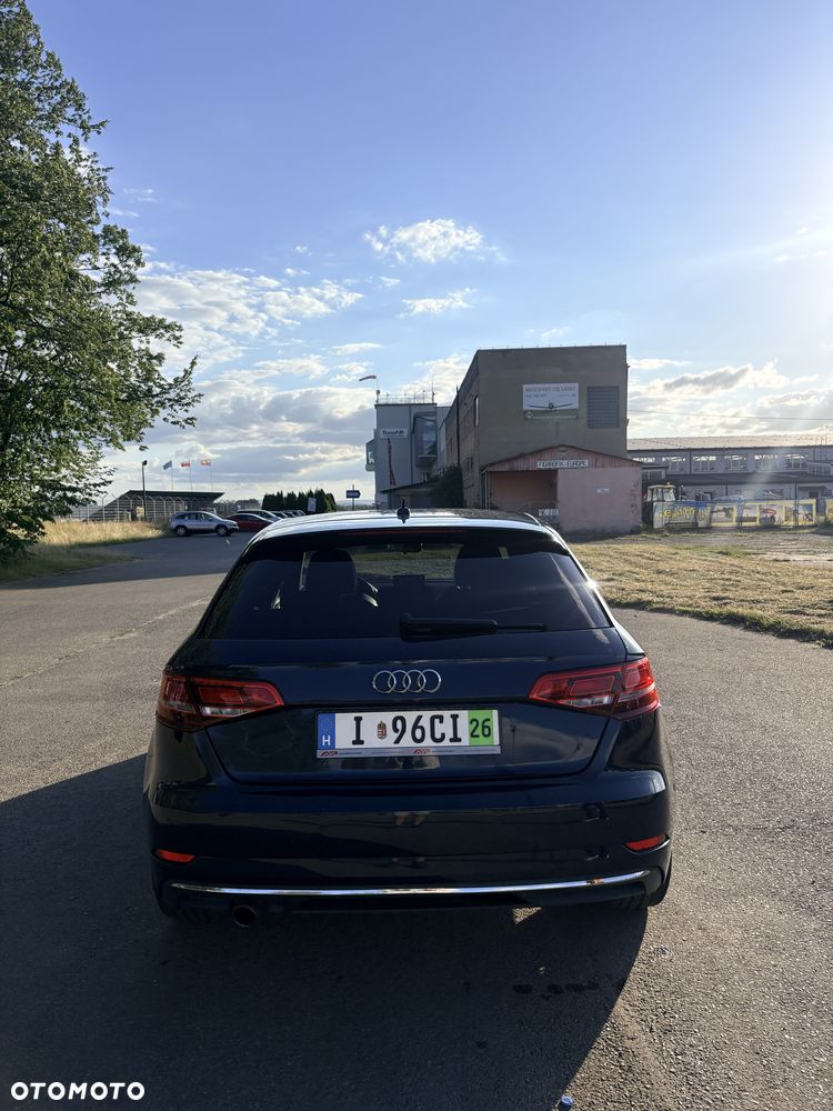 Audi A3 Sportback - 4