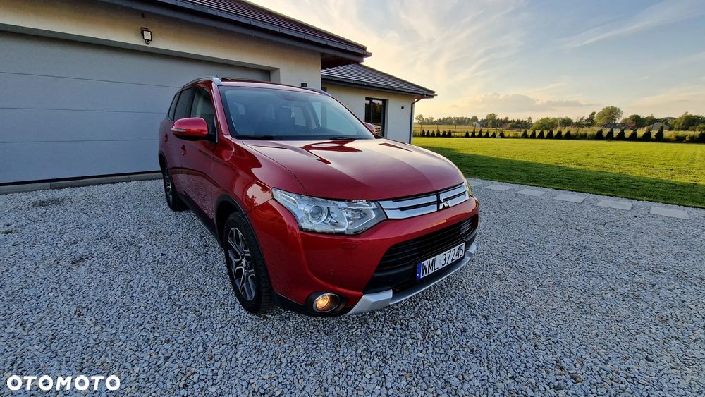 Mitsubishi Outlander 2.2 DID Intense + - 24