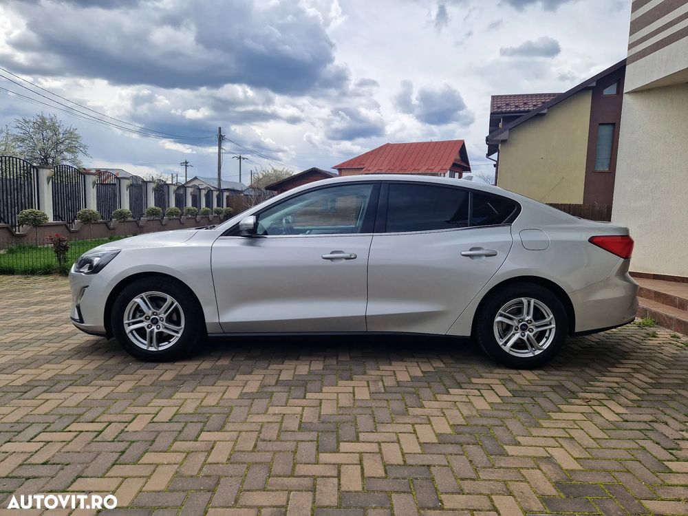 Ford Focus 1.0 EcoBoost Titanium - 1