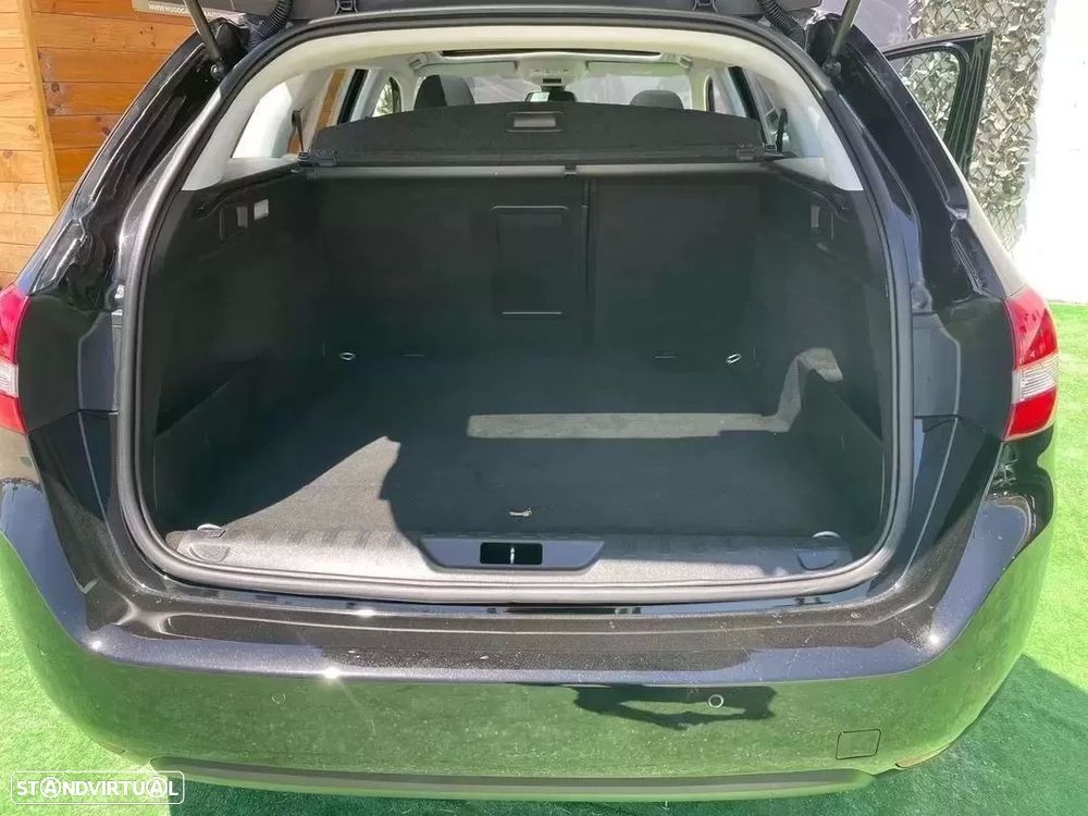 Peugeot 308 SW - 10