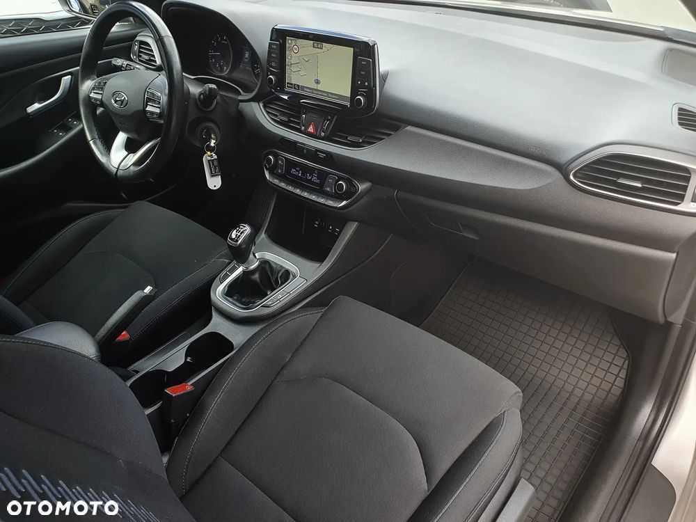 Hyundai i30 1.4 T-GDI GO Plus - 10