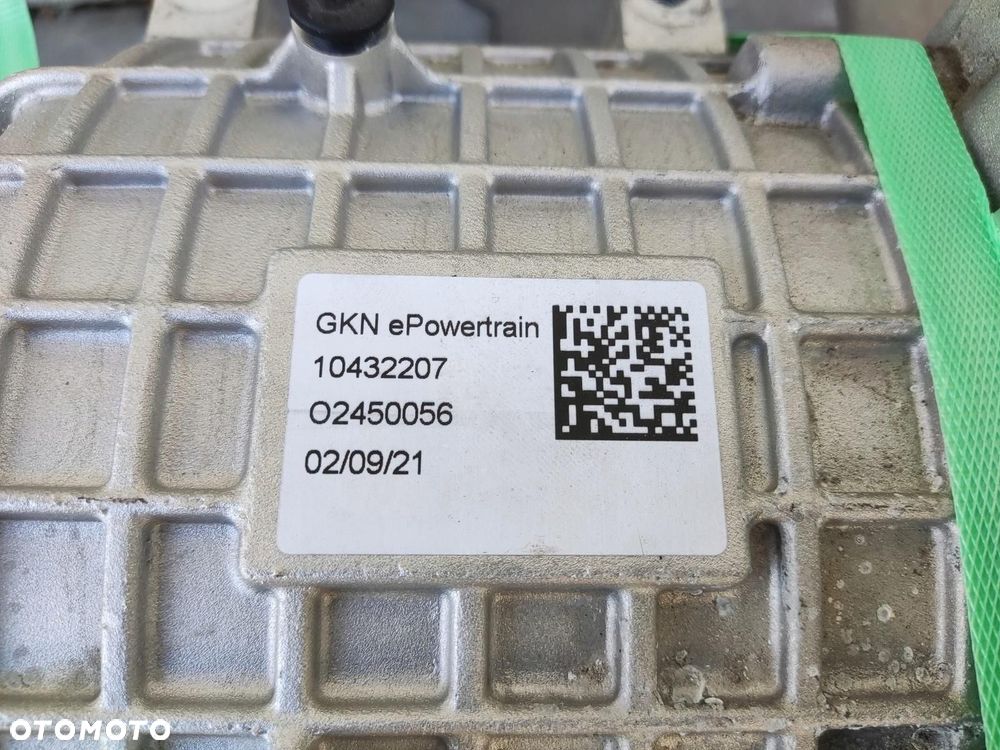 SILNIK ELEKTRYCZNY FIAT 500 500E II 2020-2025 10436190 46348460 - 8