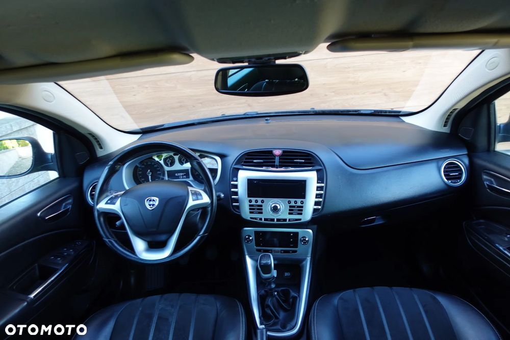 Lancia Delta 1.4 TurboJet 16v Gold - 7