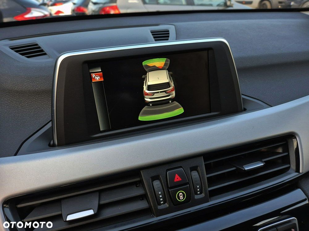 BMW X1 - 15