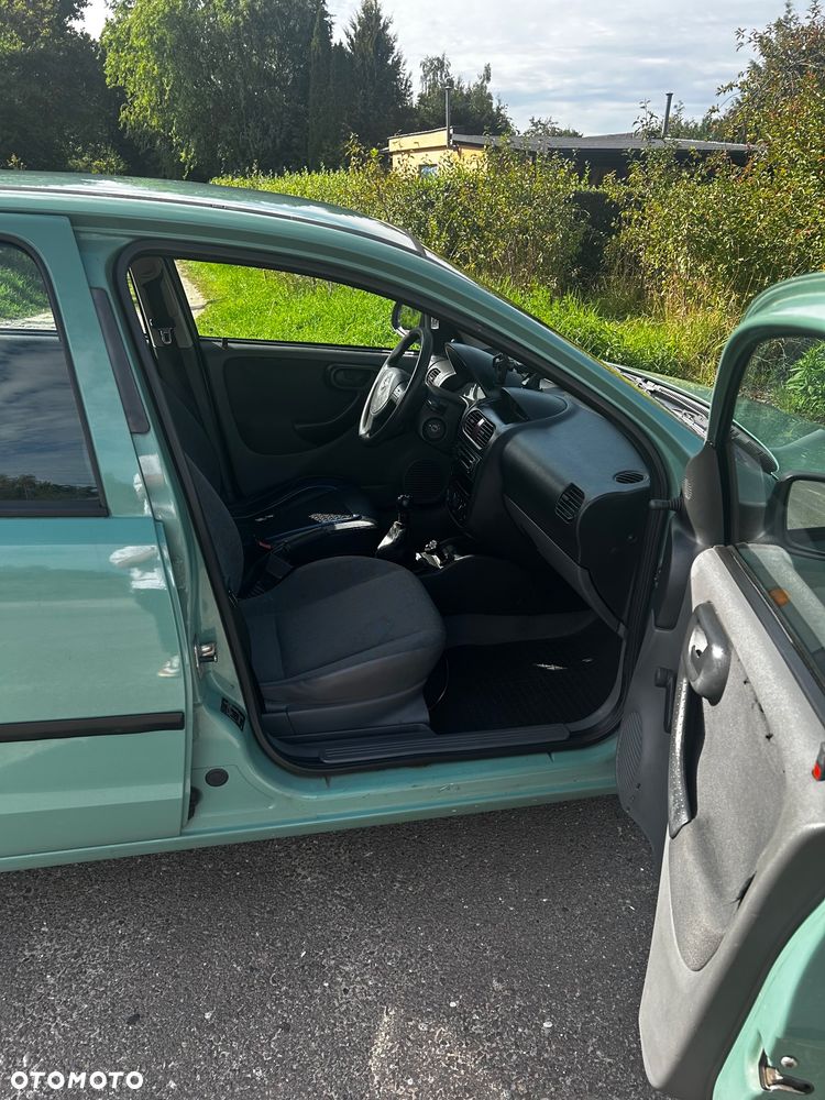 Opel Corsa 1.2 16V Base / Start - 6