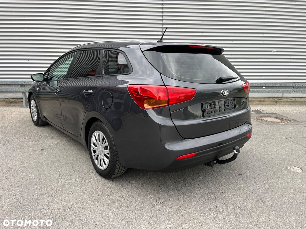 Kia Ceed 1.4 CVVT Attract - 5