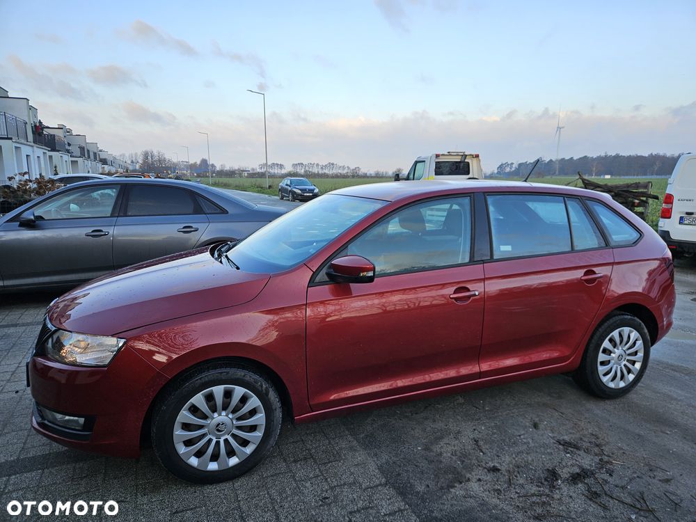 Skoda RAPID 1.0 TSI Cool Edition R&G - 2