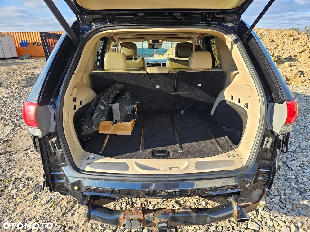 Jeep Grand Cherokee - 22