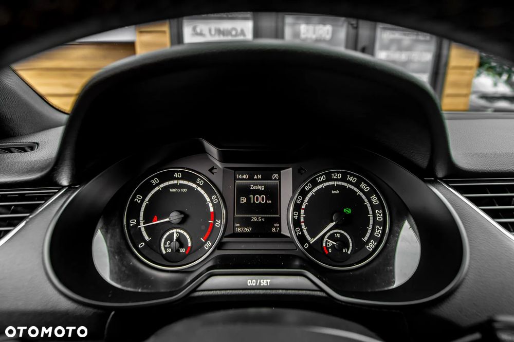 Skoda Octavia 2.0 TSI (Green tec) DSG RS - 30