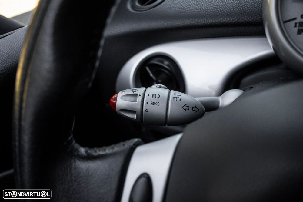 MINI Cabrio Cooper - 14