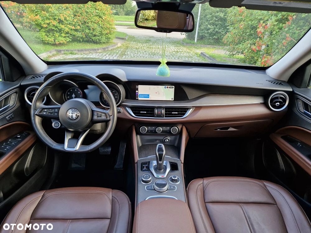 Alfa Romeo Stelvio 2.0 Turbo TI Q4 - 10