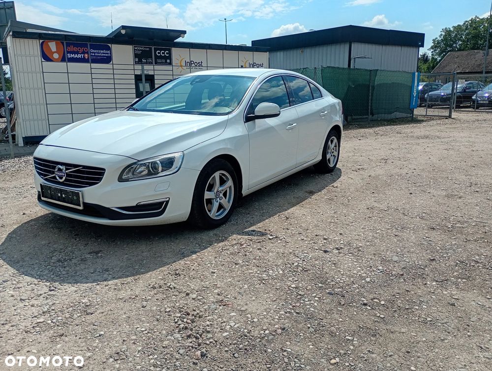 Volvo S60 D3 Geartronic Momentum - 1