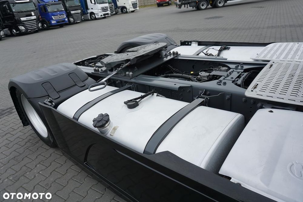 Volvo / 106 / 480 / EURO 6 / ACC / MEGA / LOW DECK / SUPER SPACE CAB - 30