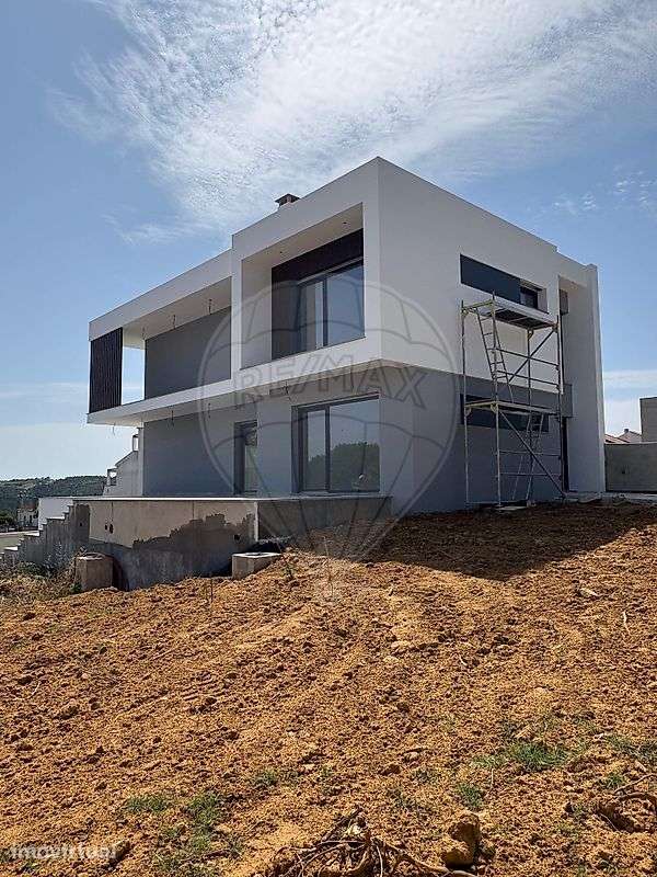 Moradia T4 para venda - Grande imagem: 2/11