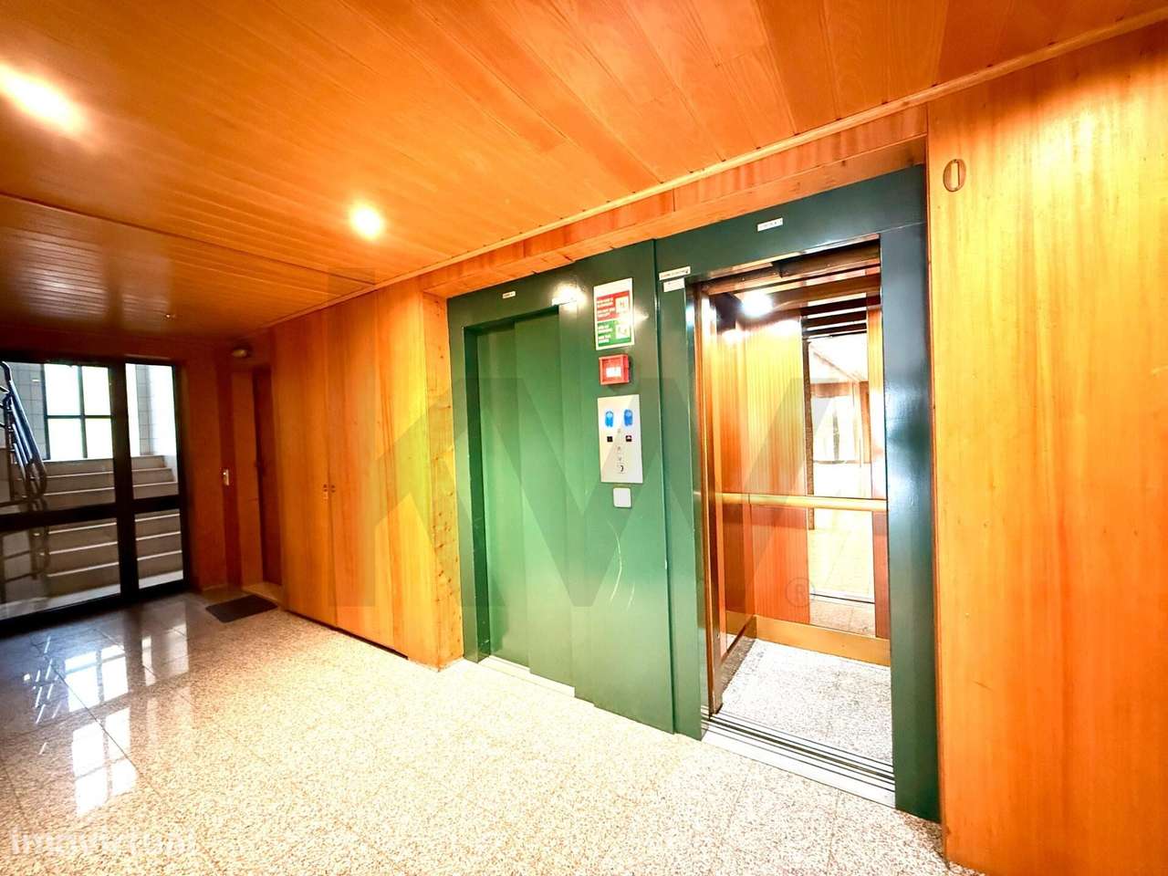 Excelente Apartamento T3 em Ramalde, Porto – 8º Andar com Varanda e Ga - Grande imagem: 3/18