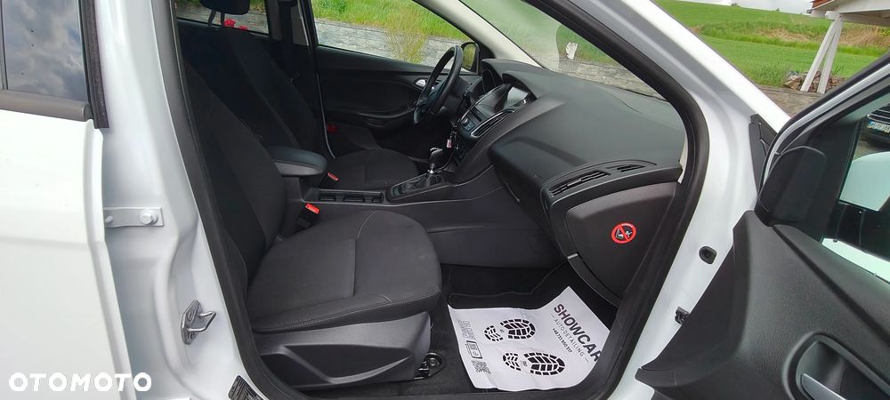 Ford Focus 1.0 EcoBoost Titanium - 11