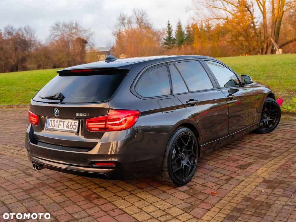 BMW Seria 3 320i Advantage - 18