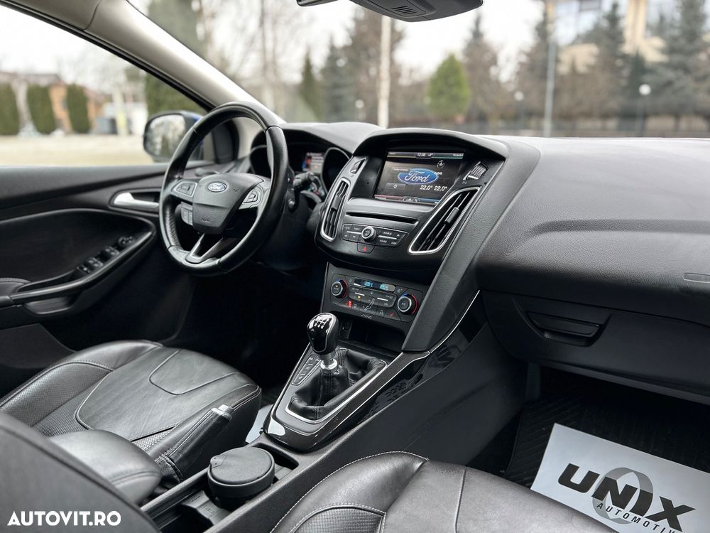 Ford Focus 1.5 EcoBoost Titanium - 11