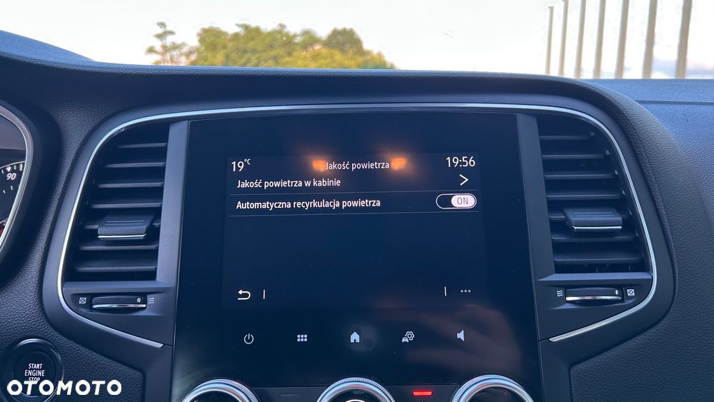 Renault Megane TCe 115 GPF ZEN - 36