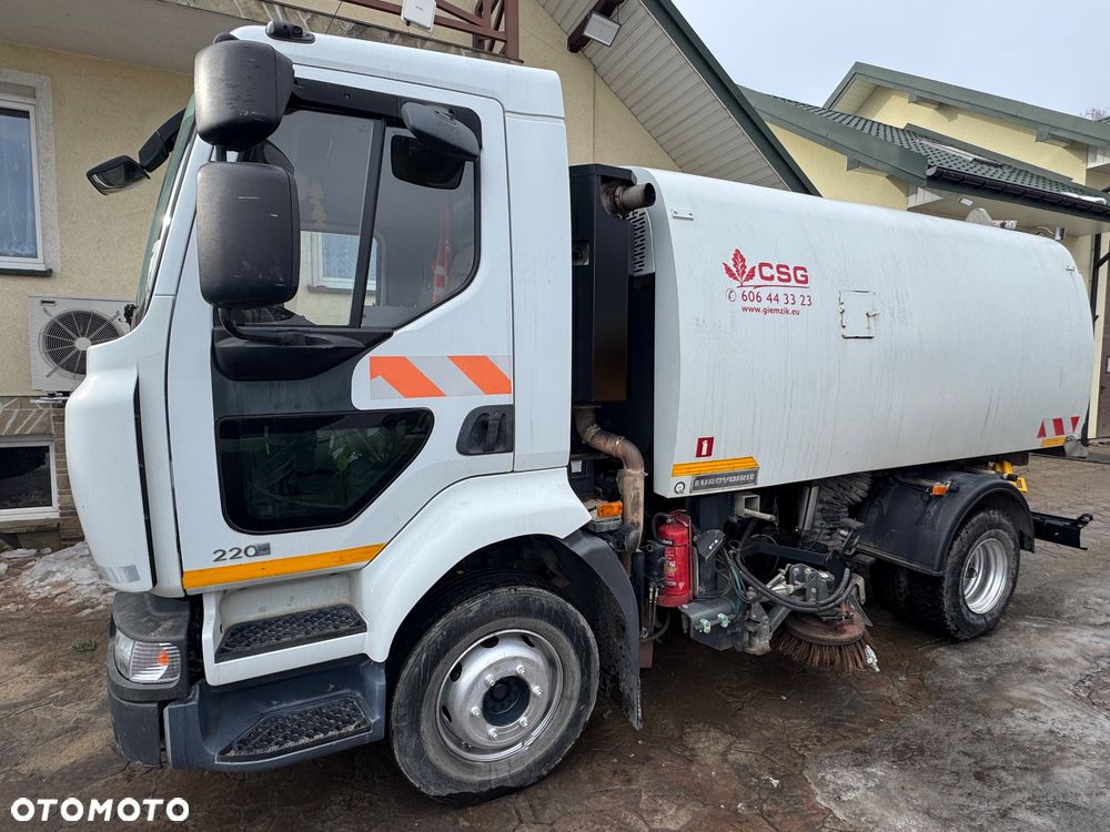 Renault Midlum 220 zamiatarka odkurzacz Bucher Polewaczka czyszczenie dróg zamiatanie szczotki boczne LR - 2