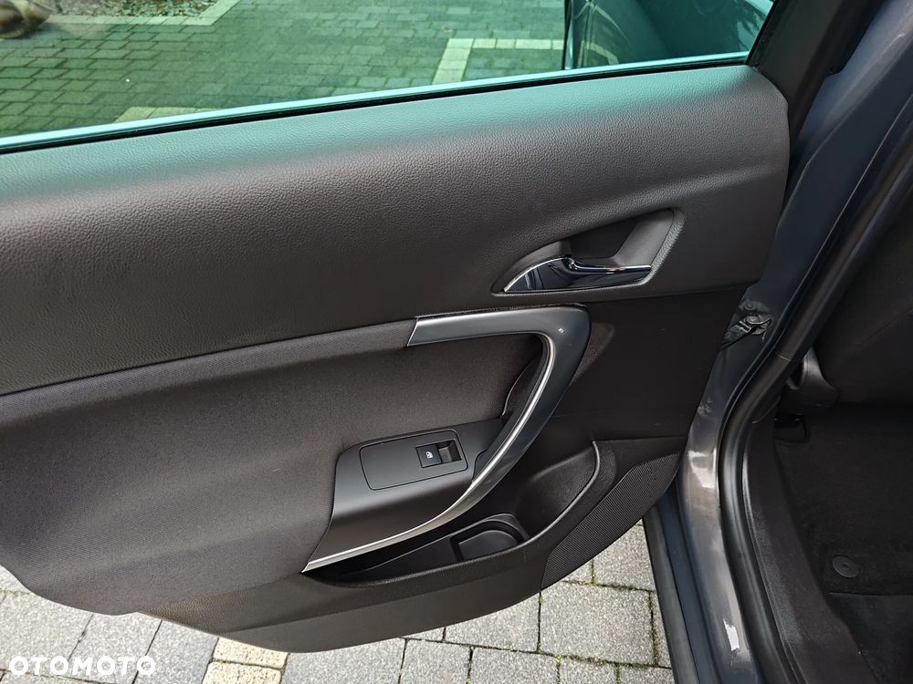 Opel Insignia 2.0 CDTI Cosmo ecoFLEX S&S - 17