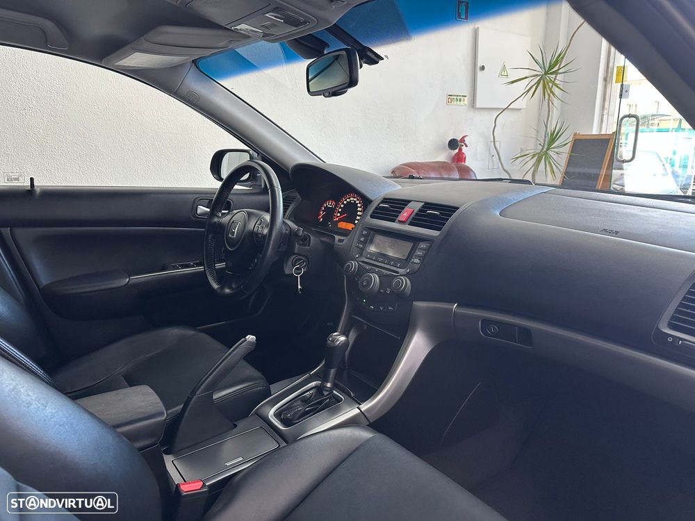Honda Accord 2.0 Sport Auto. - 25
