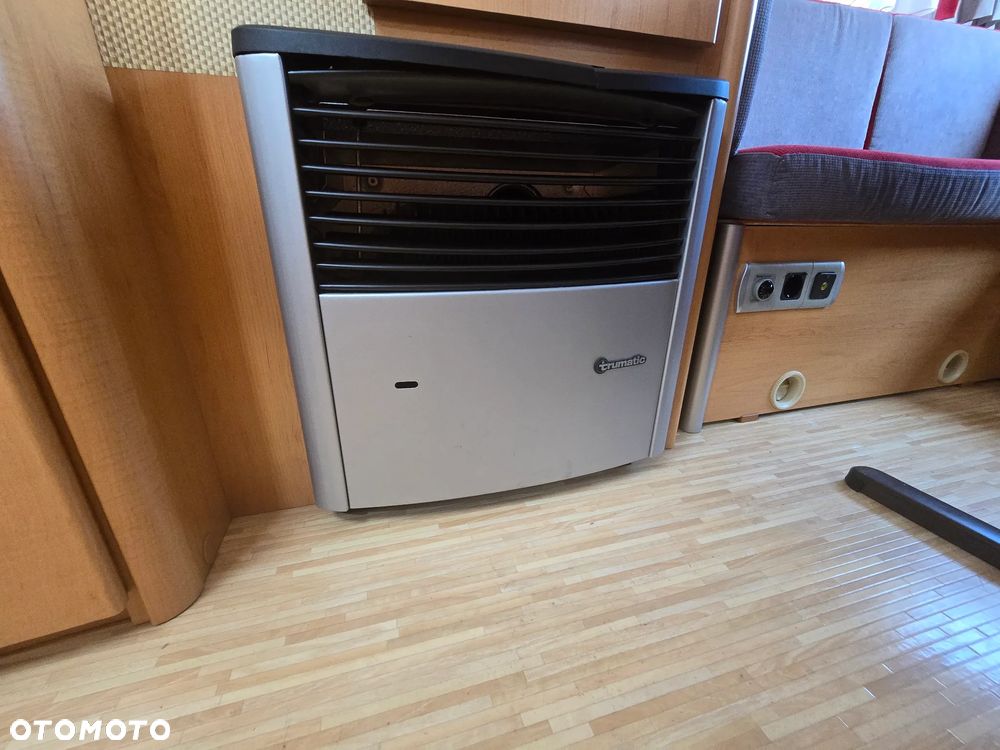 Hymer-Eriba LIVING - 18