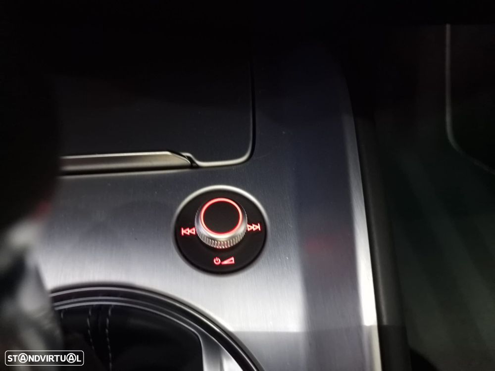 Audi TT Coupé 2.0 TDI quattro S-line S tronic - 32