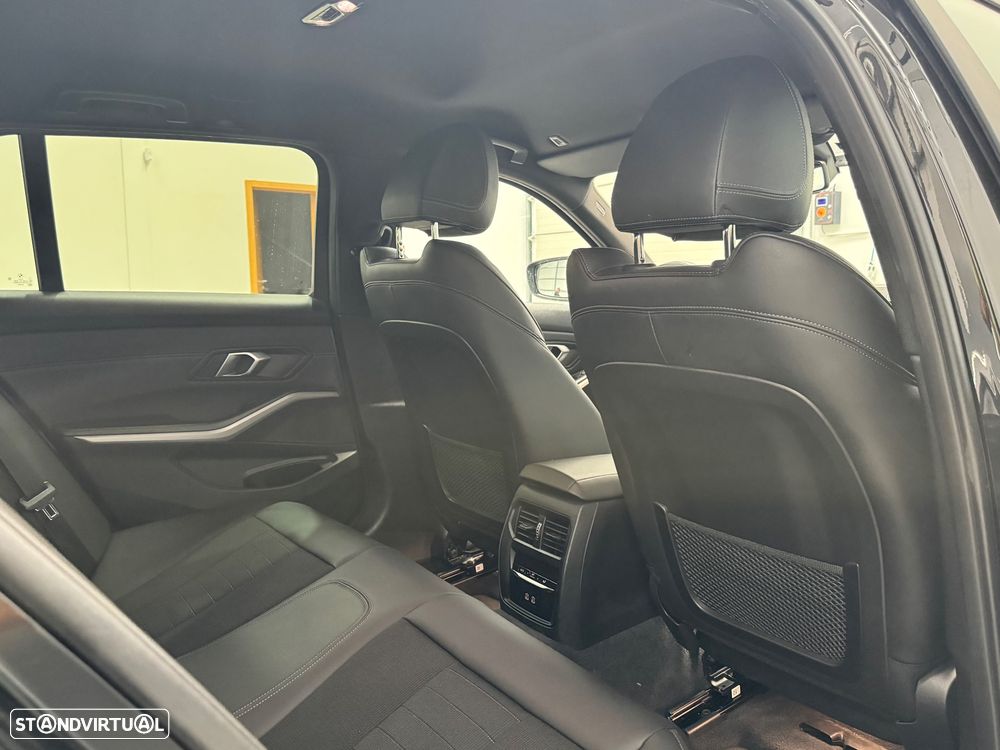 BMW 320 e Auto - 37