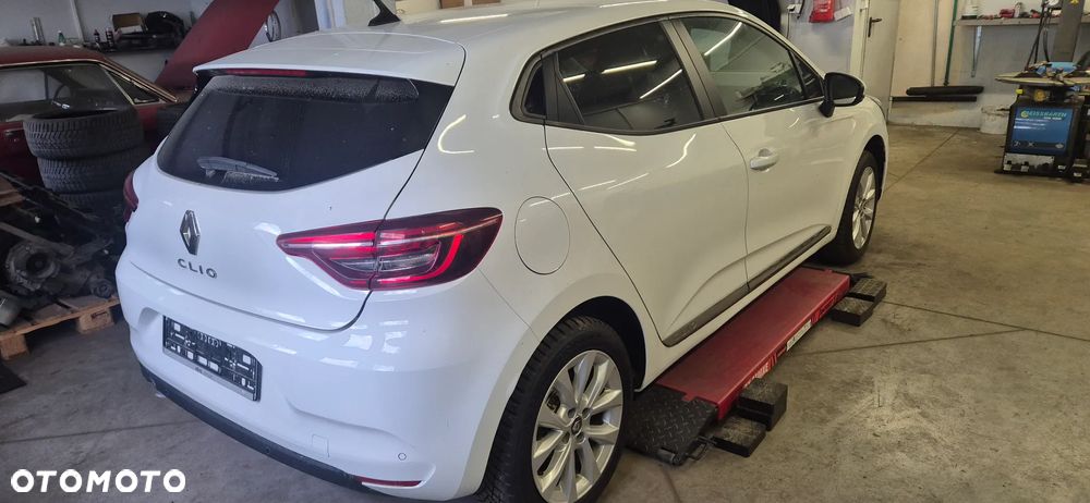 Renault Clio TCe 100 EXPERIENCE - 6