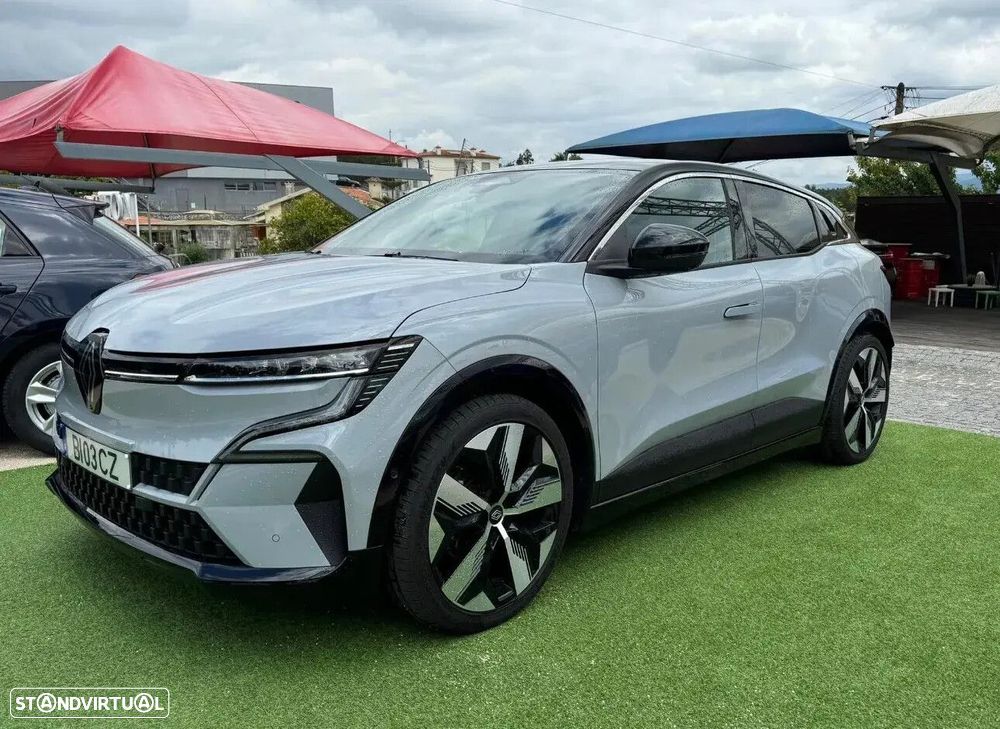 Renault Mégane E-Tech - 1