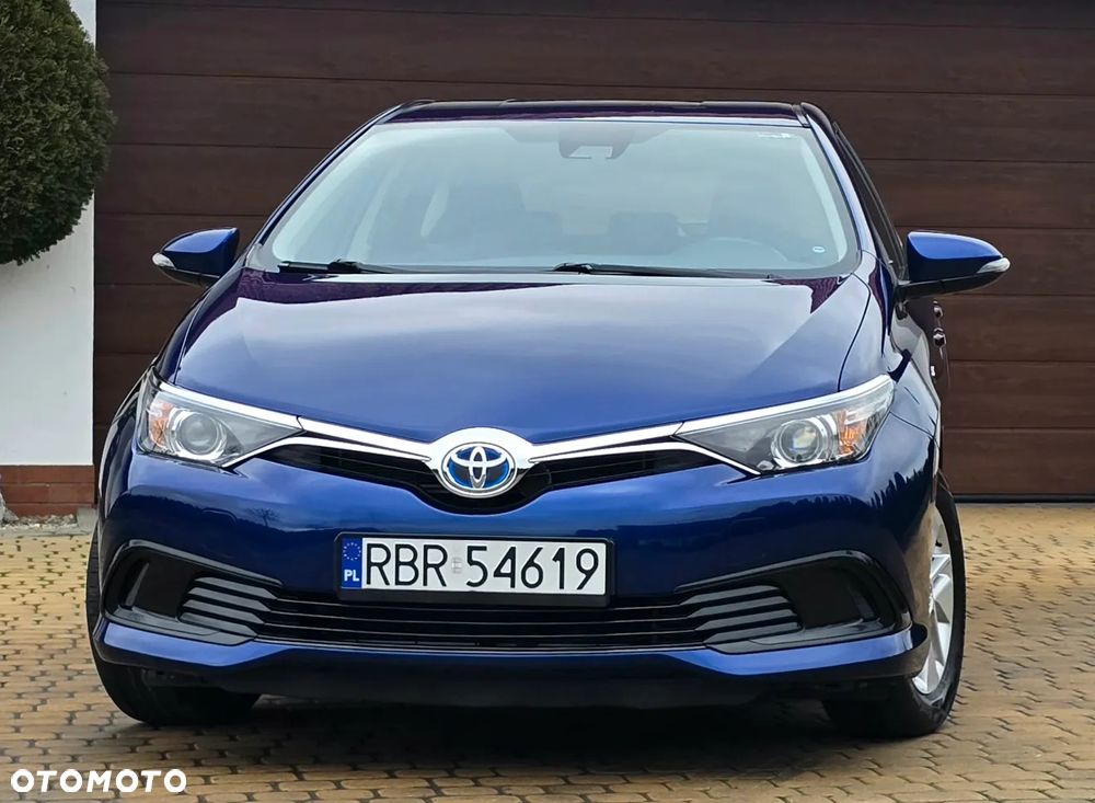 Toyota Auris - 1