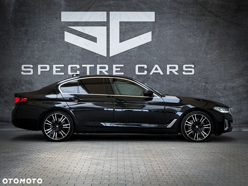 BMW Seria 5 530d Luxury Line - 9