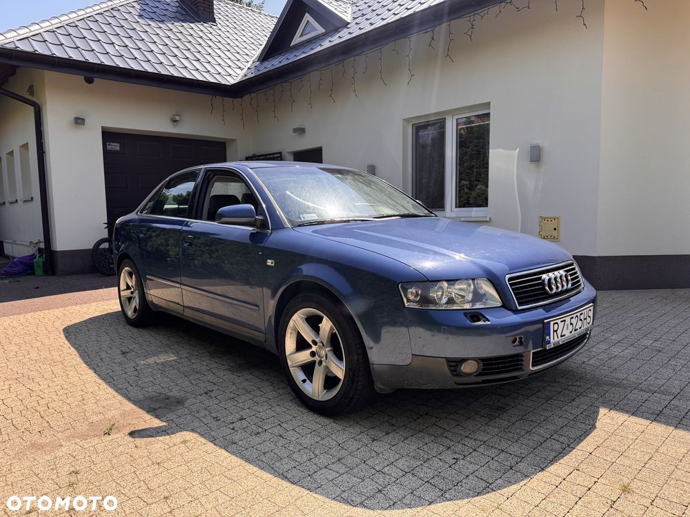 Audi A4 Limousine
