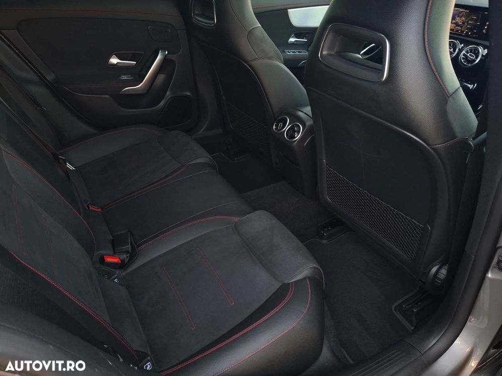 Mercedes-Benz CLA 180 d 7G-DCT - 13